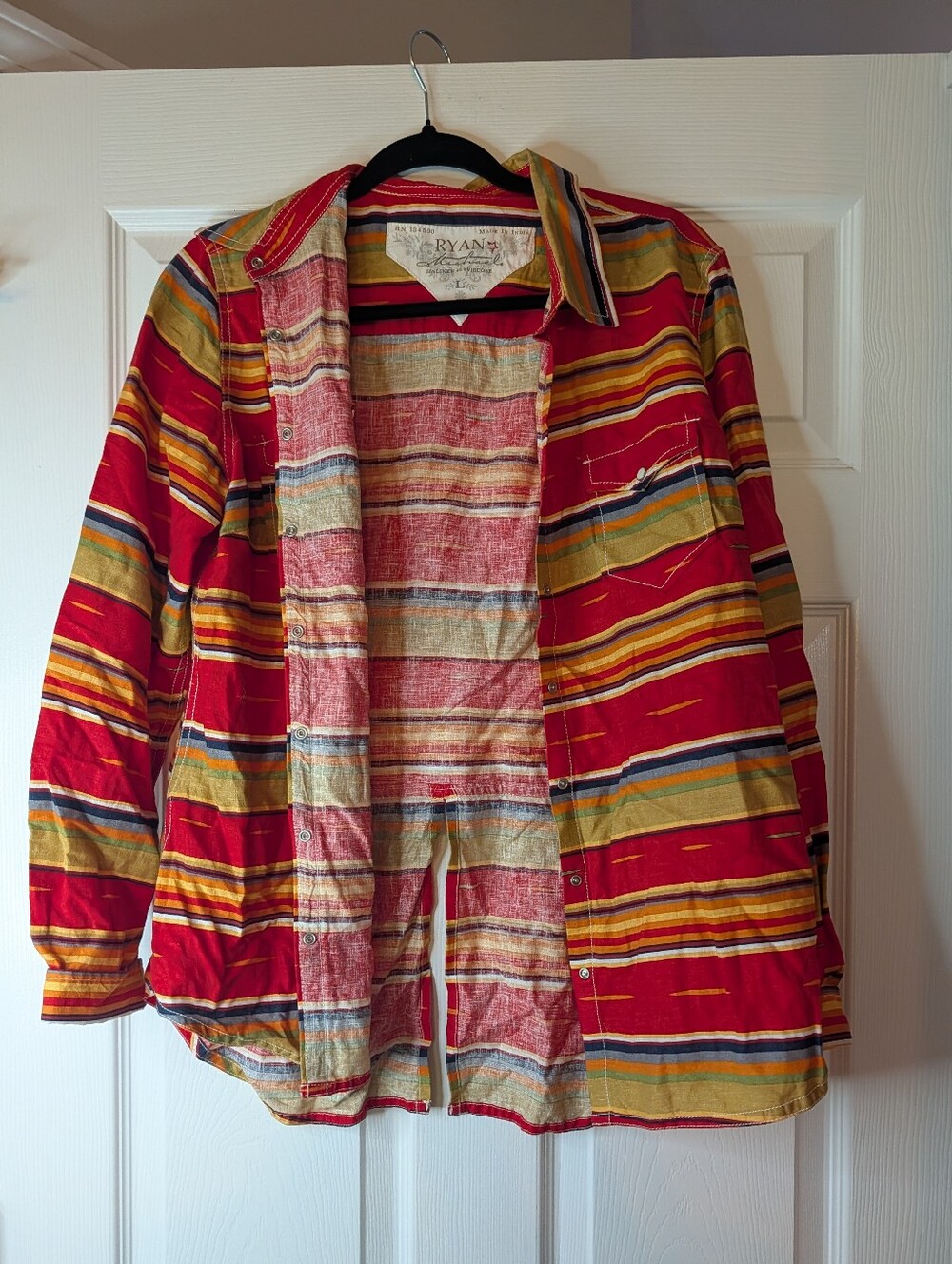 Ryan Michael Women’s Large Red Serape Stripe Linen Blend Western Button Shirt